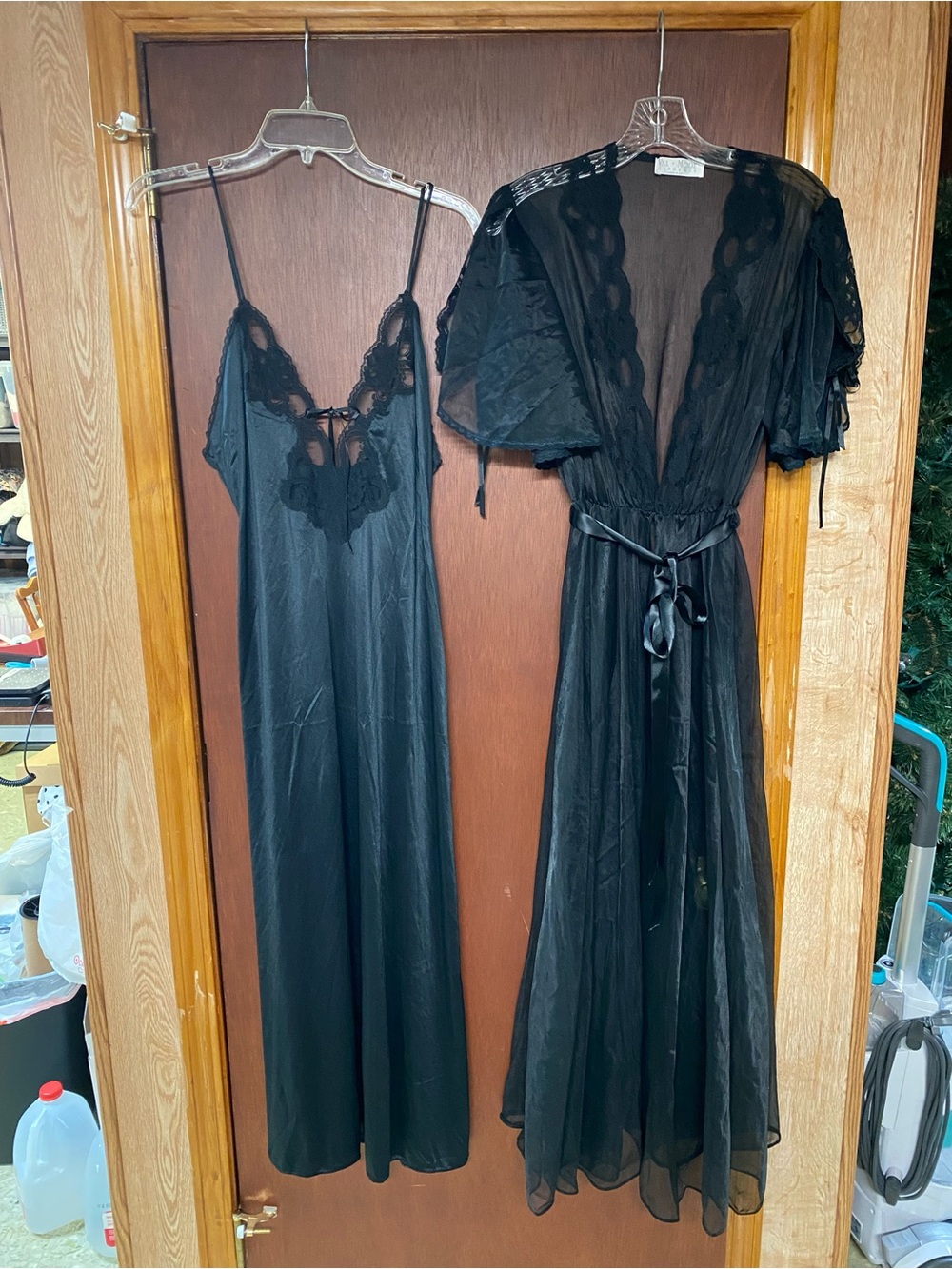Val Mode Lingerie Women’s Black Lace Sheer Chemise Robe & Gown Set Sz medium